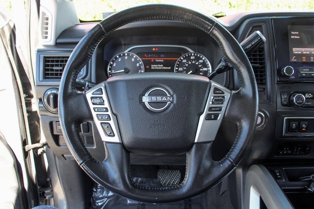 2023 Nissan Titan SV