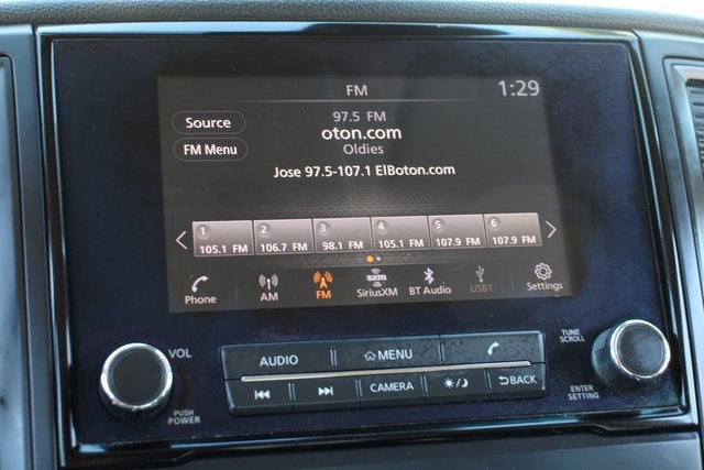 2023 Nissan Titan SV