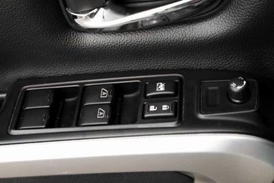 2023 Nissan Titan SV