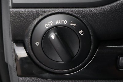 2023 Nissan Titan SV