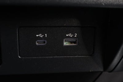 2023 Nissan Titan SV