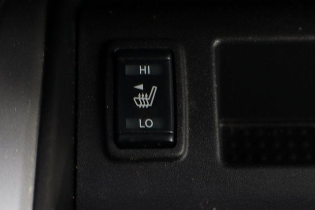 2023 Nissan Titan SV