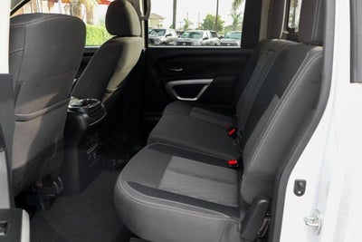 2023 Nissan Titan SV