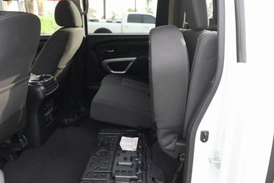 2023 Nissan Titan SV