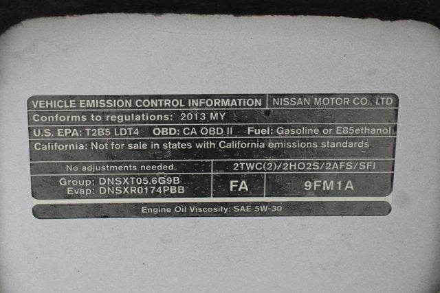 2013 Nissan Titan SV