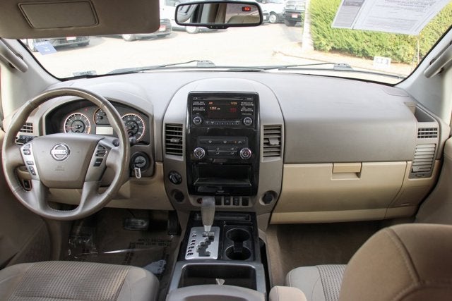 2013 Nissan Titan SV