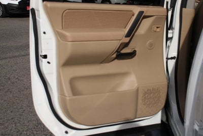 2013 Nissan Titan SV