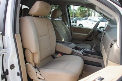 2013 Nissan Titan SV