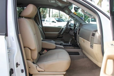 2013 Nissan Titan SV