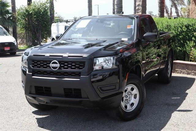2025 Nissan Frontier S