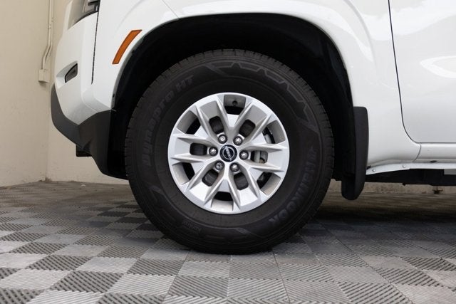 2024 Nissan Frontier SV