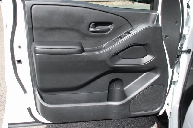 2025 Nissan Frontier S