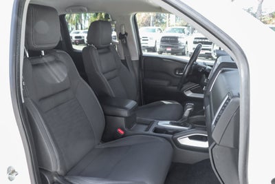 2022 Nissan Frontier SV