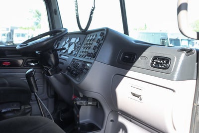 2014 Peterbilt Conventional 338