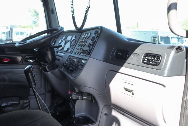 2014 Peterbilt Conventional 338