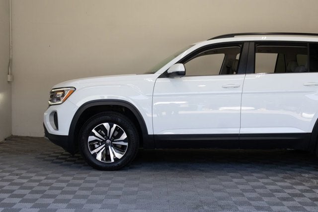 2024 Volkswagen Atlas 2.0T SE