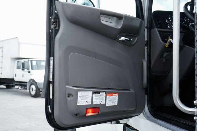2020 Peterbilt 389 Conventional Base