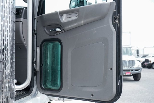 2020 Peterbilt 389 Conventional Base