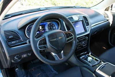 2023 Chrysler 300 Touring