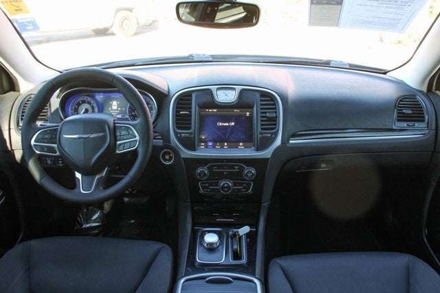 2023 Chrysler 300 Touring