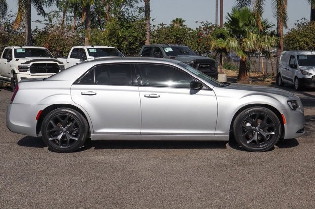 2023 Chrysler 300 Touring