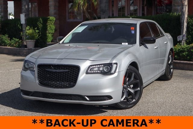 2023 Chrysler 300 Touring