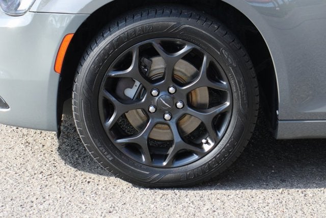 2019 Chrysler 300 S