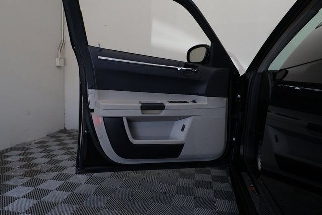 2006 Chrysler 300 SRT8