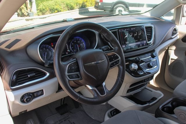 2021 Chrysler Pacifica Touring