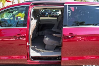 2021 Chrysler Pacifica Touring