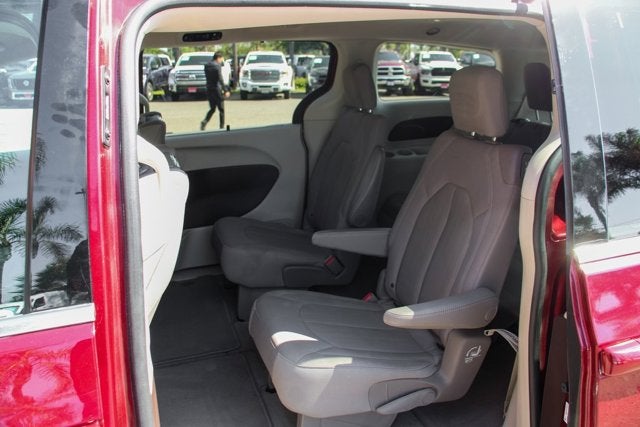 2021 Chrysler Pacifica Touring