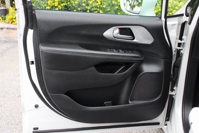 2021 Chrysler Pacifica Touring