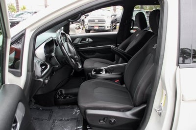 2021 Chrysler Pacifica Touring