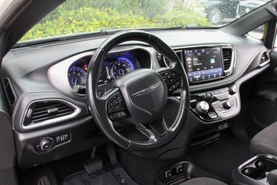 2021 Chrysler Pacifica Touring