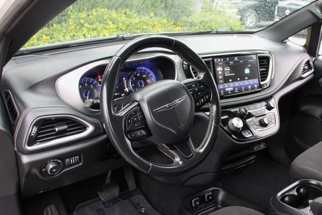 2021 Chrysler Pacifica Touring