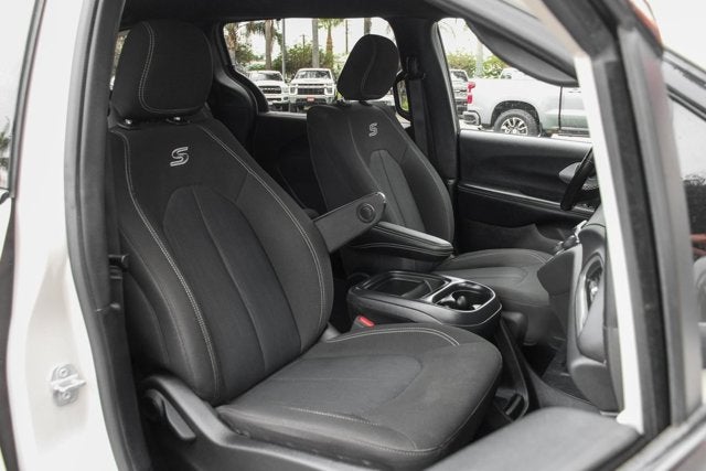 2021 Chrysler Pacifica Touring