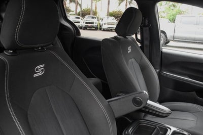 2021 Chrysler Pacifica Touring