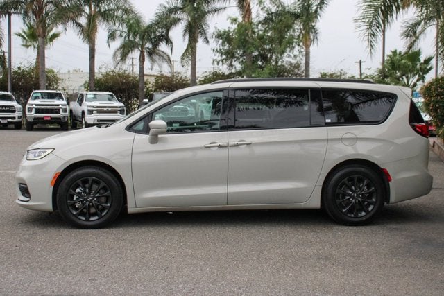 2021 Chrysler Pacifica Touring