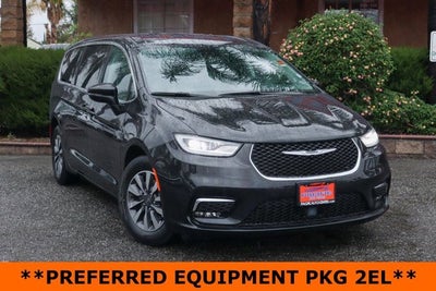 2023 Chrysler Pacifica Hybrid Touring L