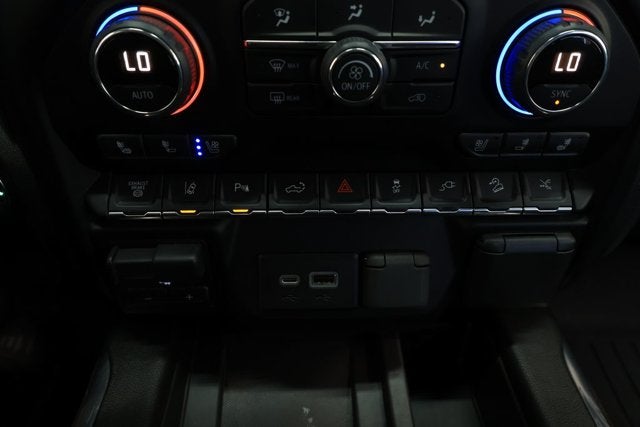 2022 Chevrolet Silverado 3500HD High Country
