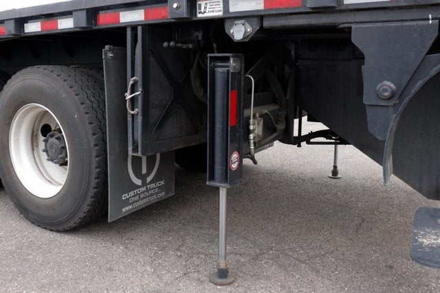 2020 Peterbilt Conventional 348