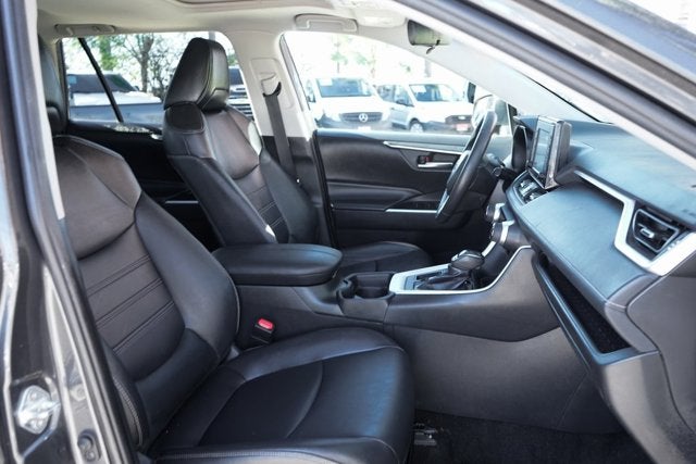 2019 Toyota RAV4 XLE Premium