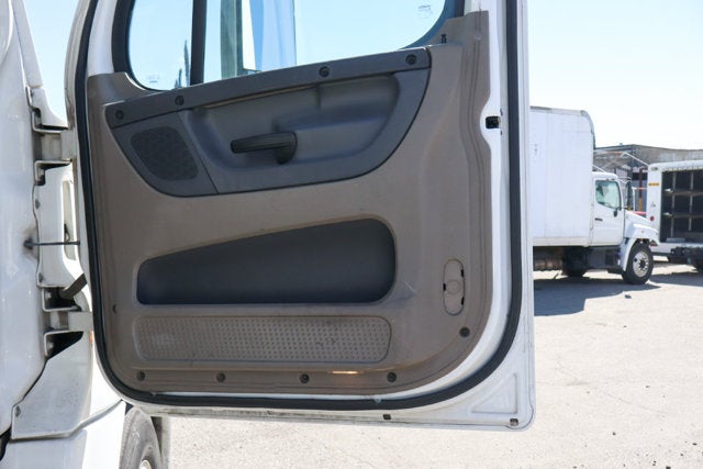 2015 Freightliner Cascadia 125