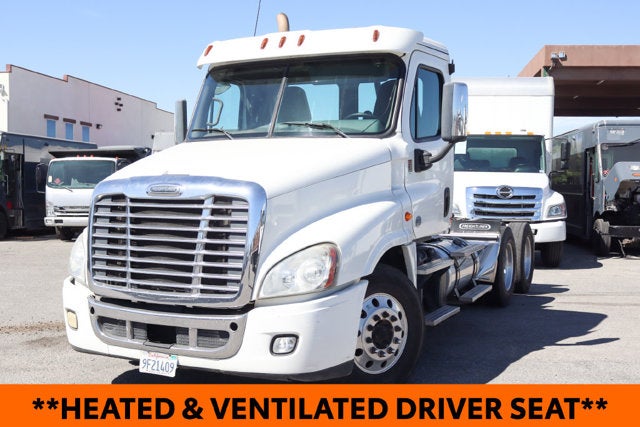 2015 Freightliner Cascadia 125