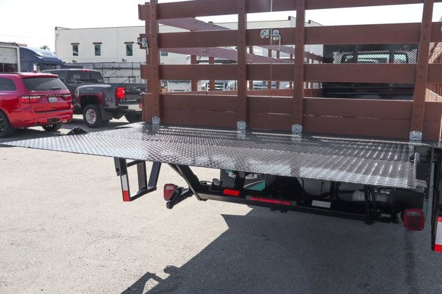 2019 Freightliner M2 106 MD