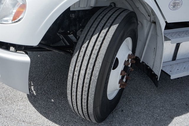 2019 Freightliner M2 106 MD