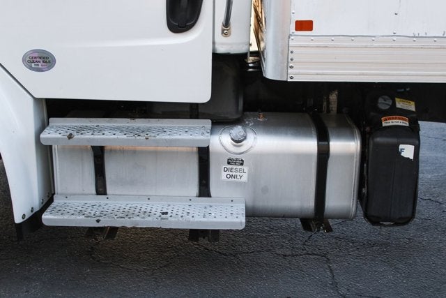 2019 Freightliner M2 106