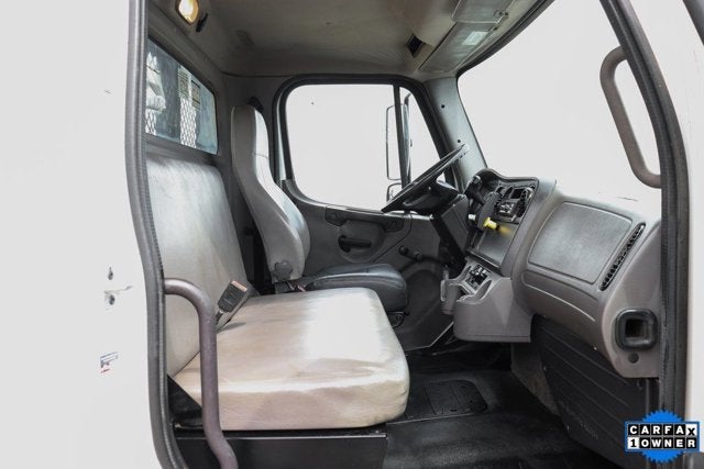 2019 Freightliner M2 106