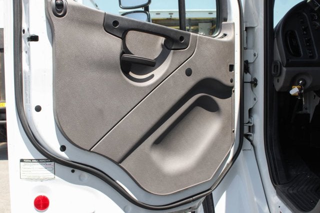 2020 Freightliner M2 106