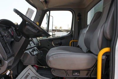 2020 Freightliner M2 106
